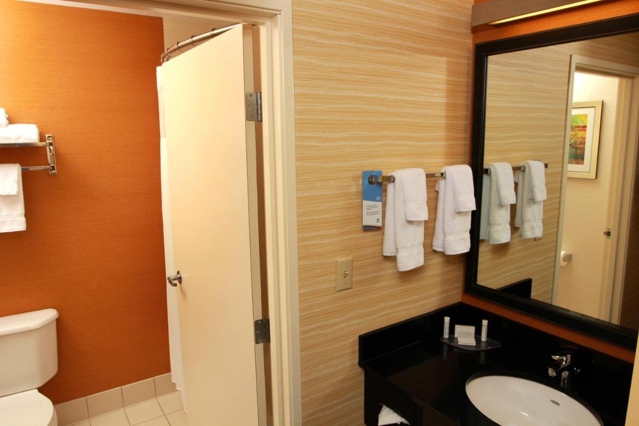 Fairfield Inn & Suites Traverse City Exterior foto